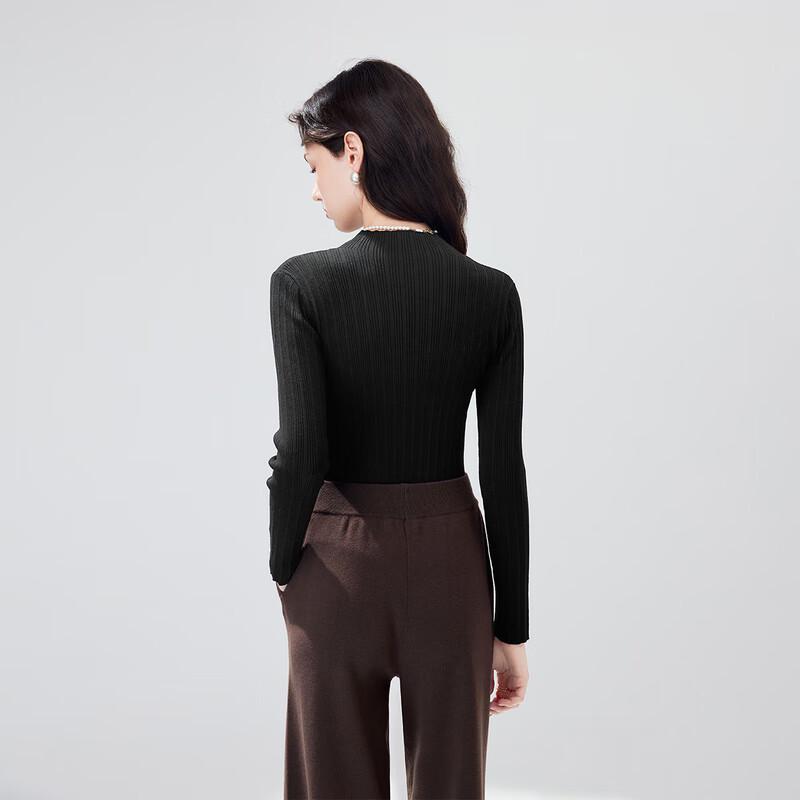 Women's Semi-High Neck Slim-Fit Knit Top