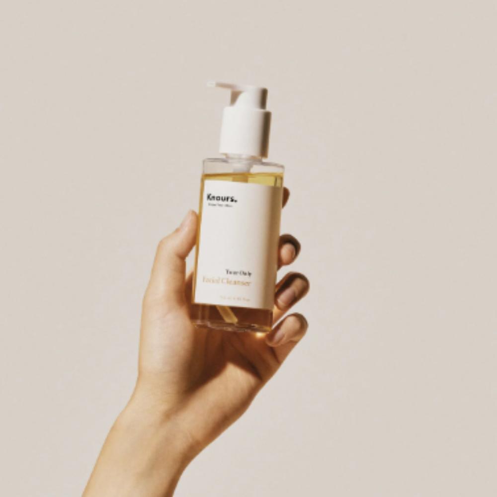 KNOURS / Gesichtsreiniger / 145ml / Sanfte pH-Balance / Hergestellt in Korea