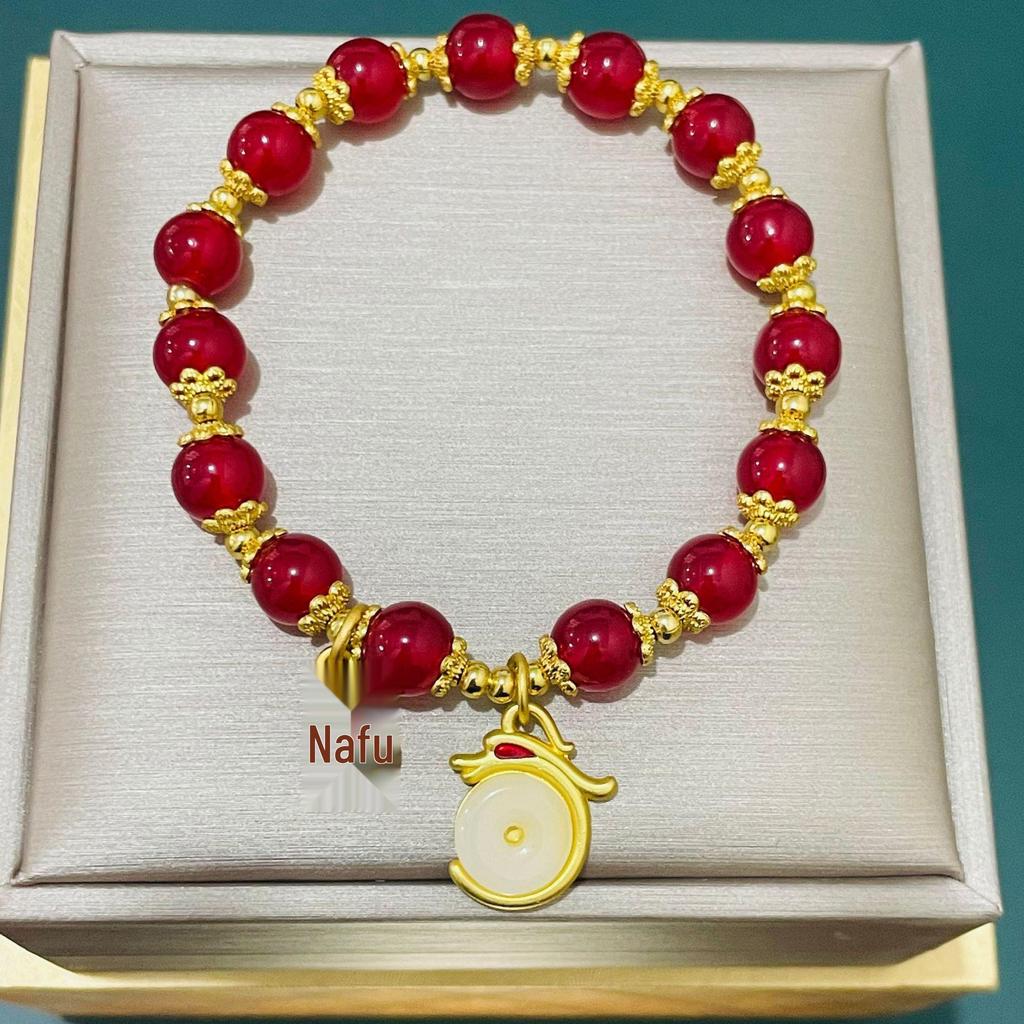 Imitation Hetian Jade Bracelet - Women's Retro Design, Elegant & Durable, Perfect Gift for Girlfriends.