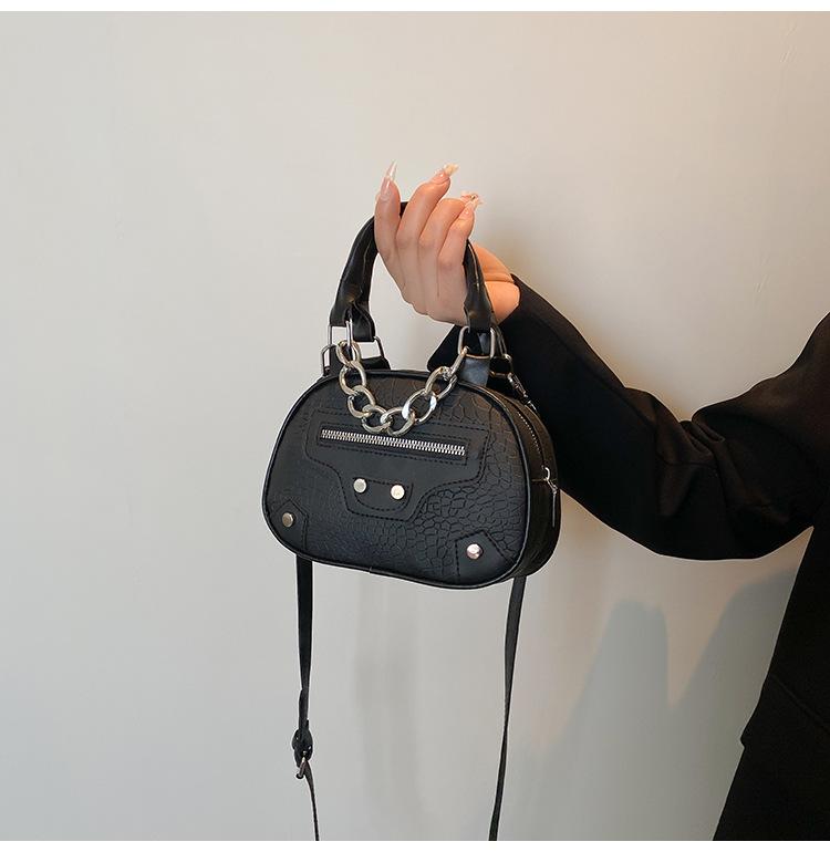 

Дизайн большая вместимость новая весна популярная простая повседневная сумка-мессенджер портативная маленькая круглая сумка чёрный