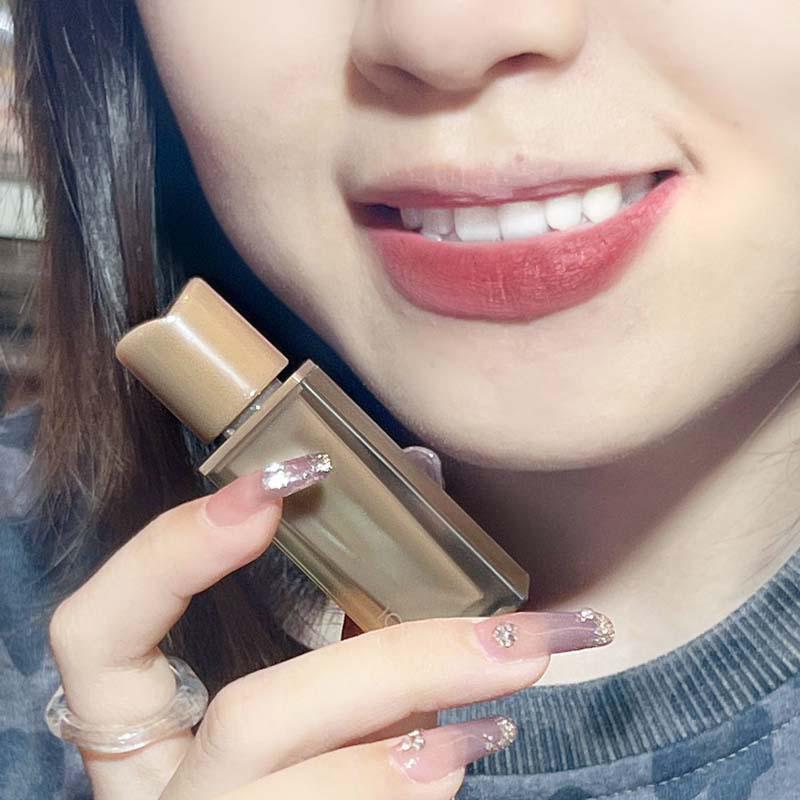 JOCO Yourmans Velvet Powder Mist Lip Glaze - Natural Whitening, Long-Lasting Native Nude Matte Lip Mud In First Apricot Full Peach.