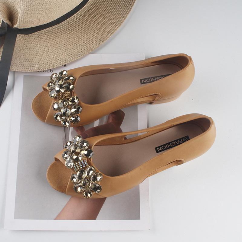 Yuzhihao Women s Summer Flat Sandals: Stylish Slip-on Toe Ring with Back Strap. 38