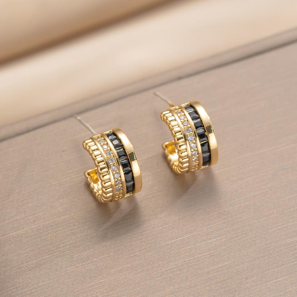 Set of Slim Waist Titanium Steel Women's Necklace - Inlaid Light Luxury Versatile Choker