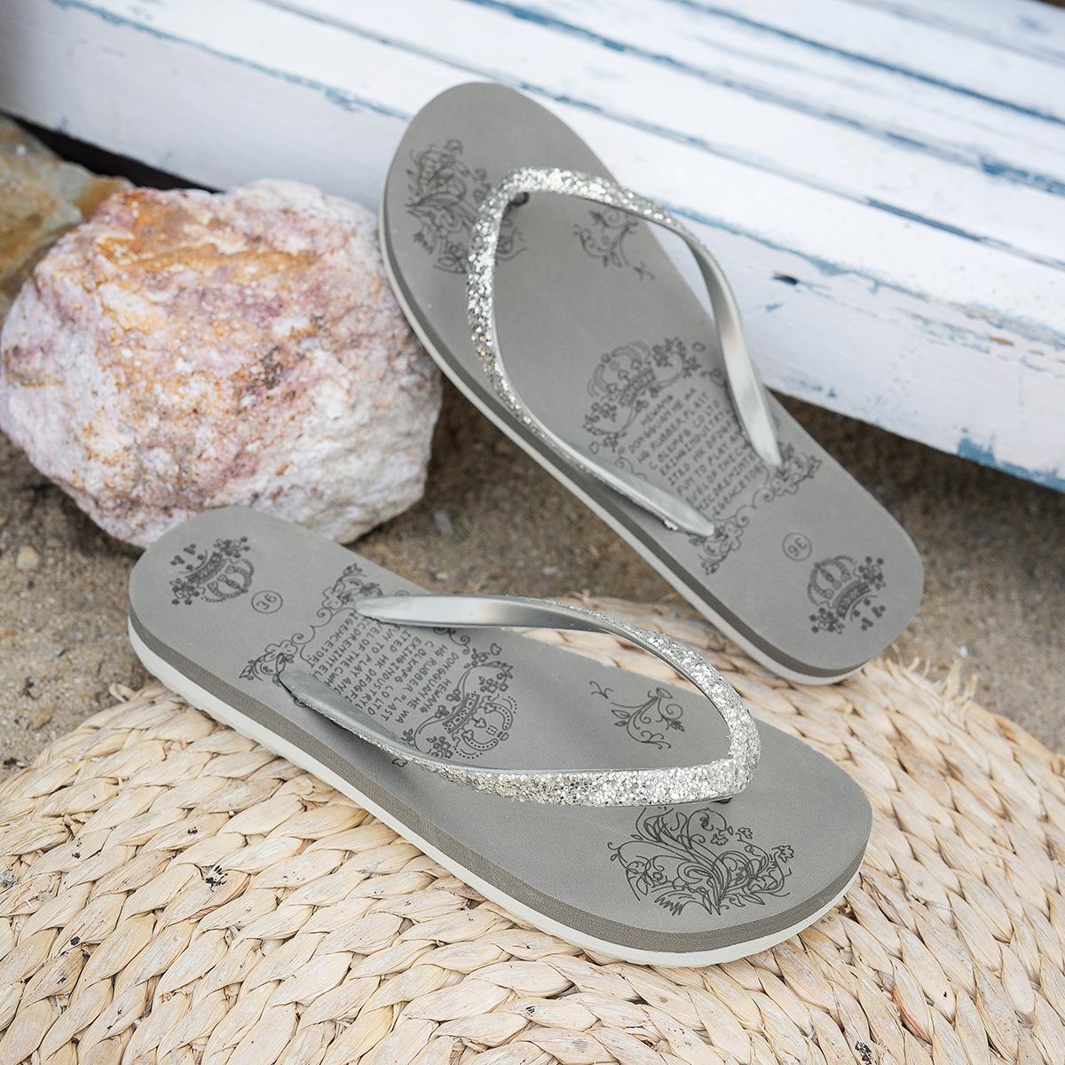 

Summer new fashionable solid color pvc blowing flat bottom comfortable toe wear cool slippers women 41 серый