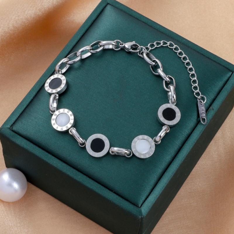 Koreanisches Dongdaemun Titanstahl Damenmode Armband - Edelstahl, High-End, Grenzüberschreitendes Design.