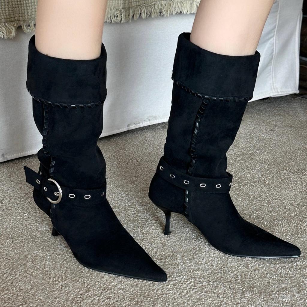 2025 autumn and winter new small pointed suede two wear thin fashion knight belt buckle women's boots