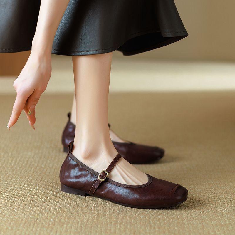 

Оно такое мягкое, что я не хочу его снимать! Так легко носить новую одинарную обувь, женские балетки, туфли бабушки, французские ретро туфли Мэри Джейн. 40