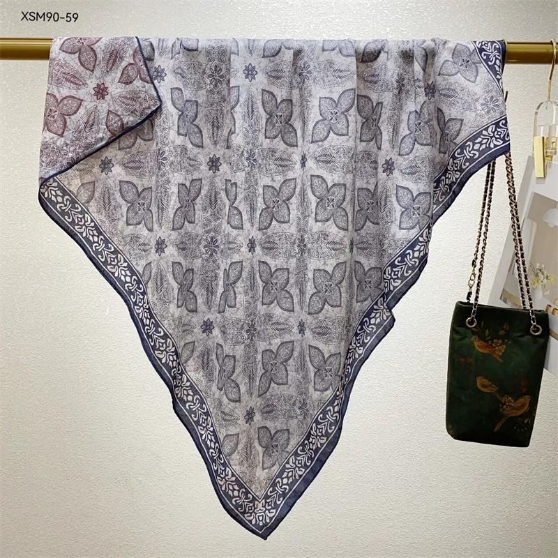 Double-Sided Faux Silk And Wool Printed Scarf For Women Spring And Autumn 90Cm Square Scarf Foulard Bandana Femmel Headscarf