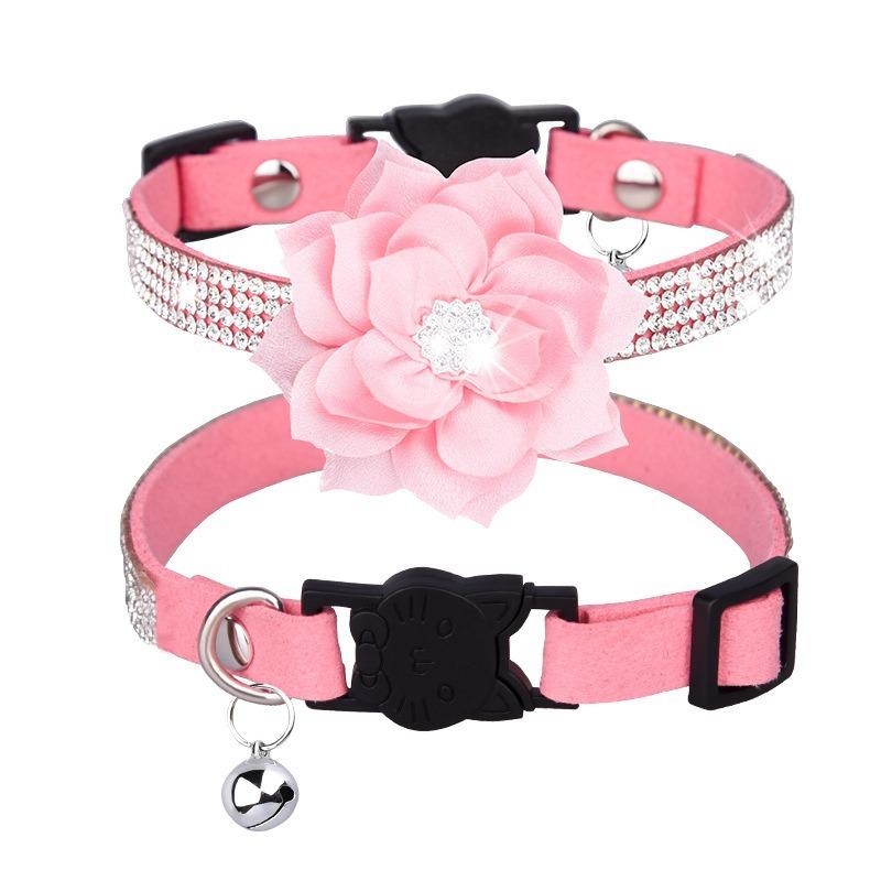 Pet Collar Shiny Rhinestone Color Anti-bridle Suede Soft and Comfortable Bell Style Cat Leash Collar
