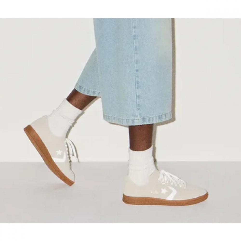 Converse All Star Classic Trainer Lightweight Sneaker A16031c