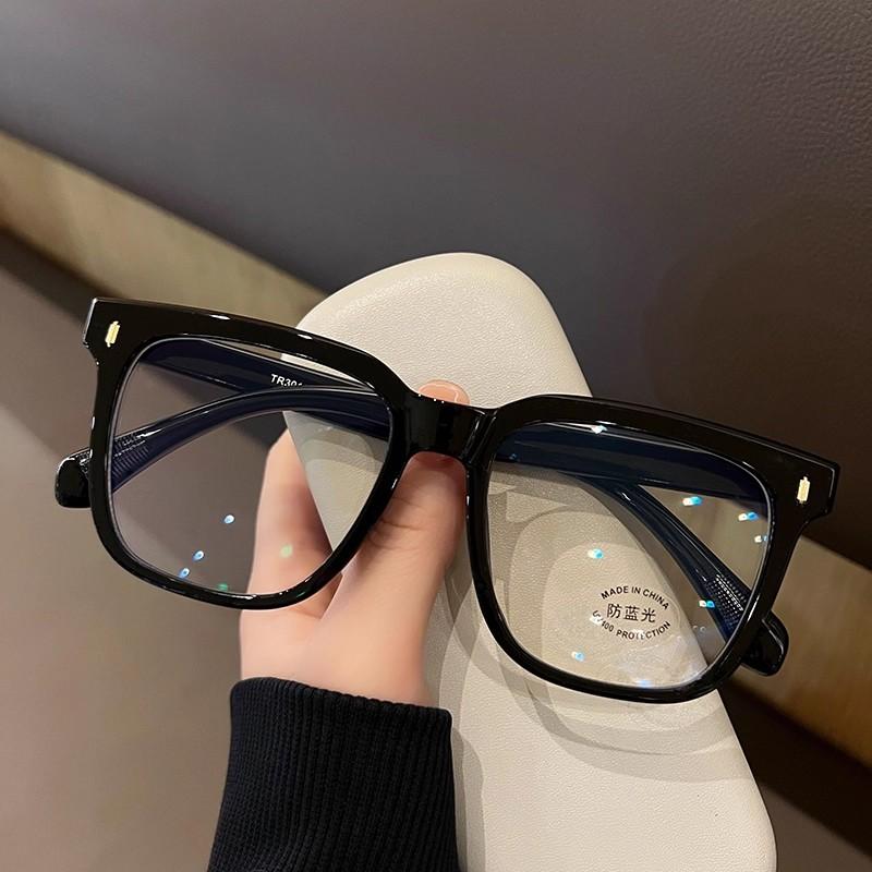Simple Large Frame Blue Light Filteringweight Glasses Unisex Fashionable Square Black Transparent Eyeglasses Timeless Optical Spectacle Eyewear