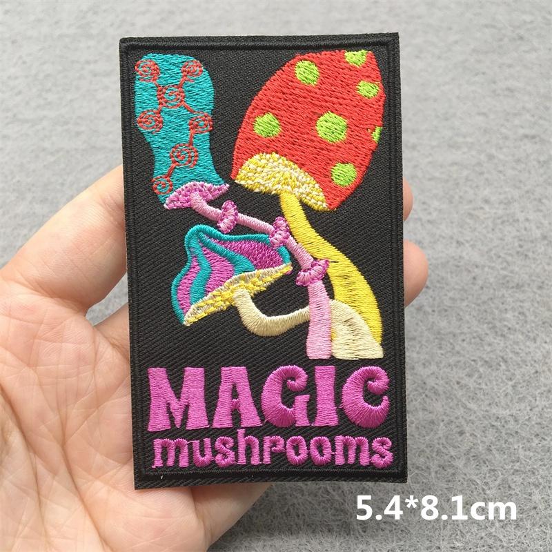 Love Nature Patch Magic Mushroom Embroidery Patches For Clothing Diy Iron-On Stickers Appliques Flowers Stripes