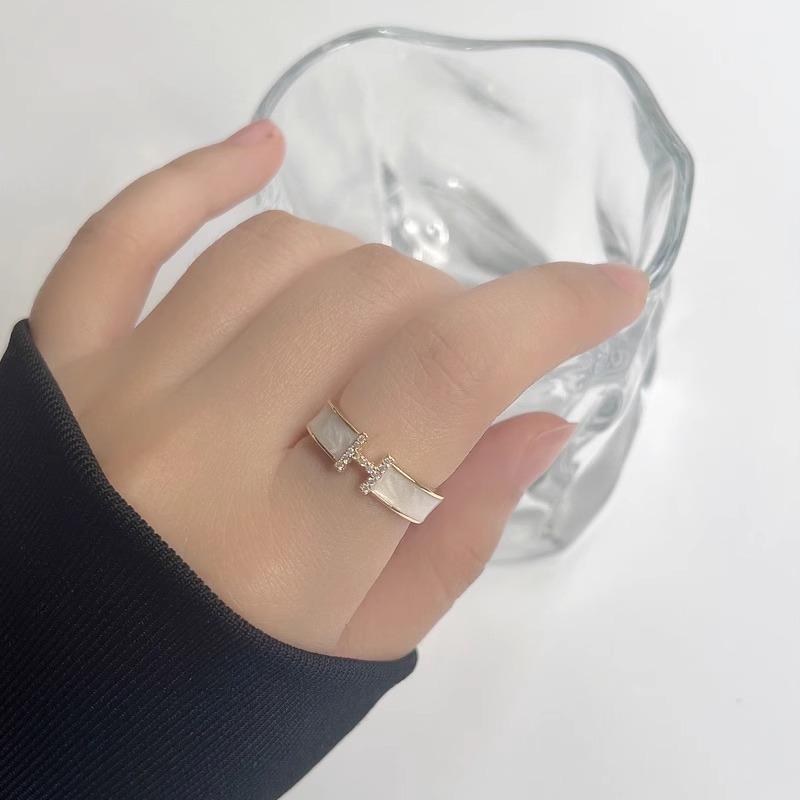 Elegantní otevřený prsten s diamantem 'H' - Dámský módní výraz, Lehký luxusní výklenkový design, High-end doplněk na ukazováček