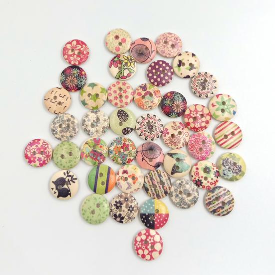 100Pcs Colorful Flower 2 Holes Wooden Buttons Sewing Scrapbook Craft DIY Decor