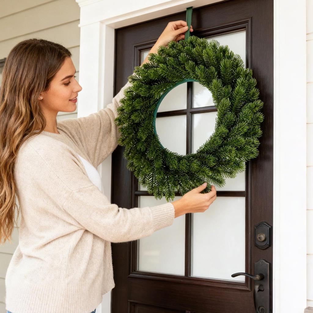 Winter Wreath Realistic 3D Seasonal Supplies Artificial Holiday Garland For Home Farmhouse Indoor Porch Christmas Parties Wall