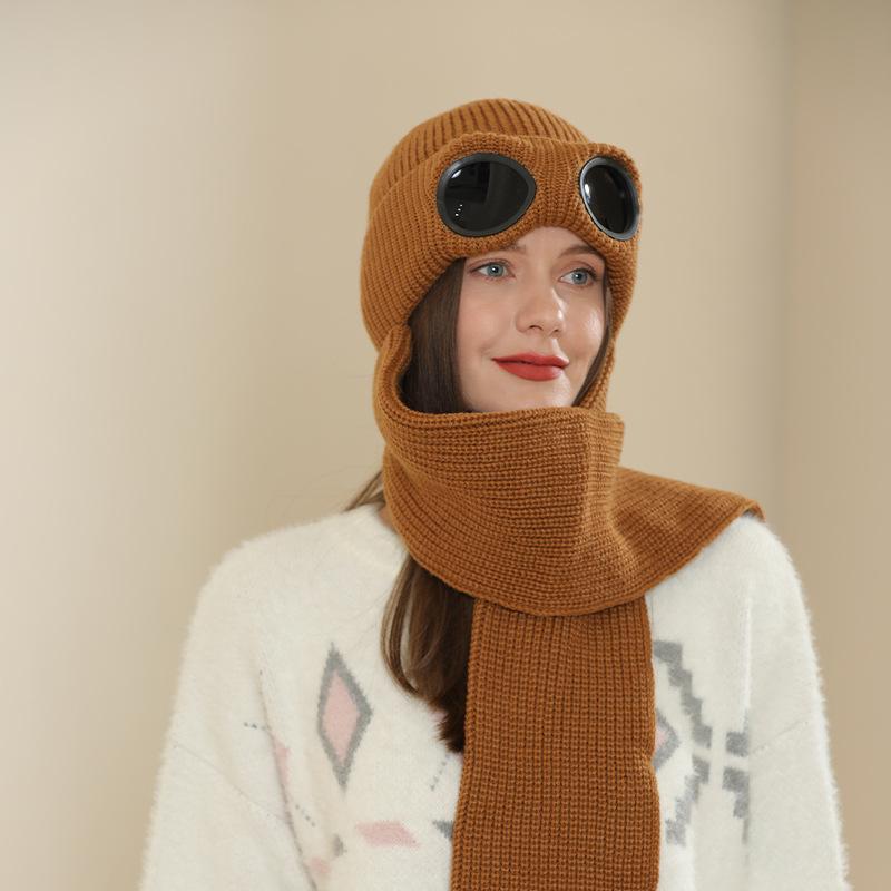 

Hat female winter outdoor cycling windproof hat thickened warm pilot scarf hat dual-purpose integrated hat білий