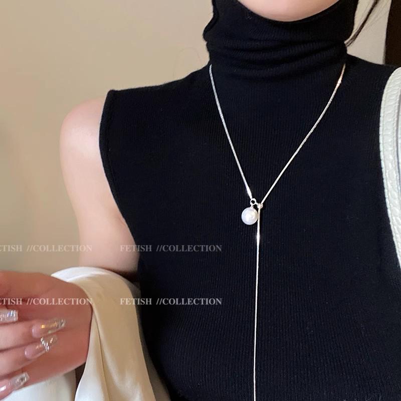 Elegant Stacked Pearl Necklace for Women - High-End Autumn/Winter Accessory with a Stylish Sweater Chain Design
