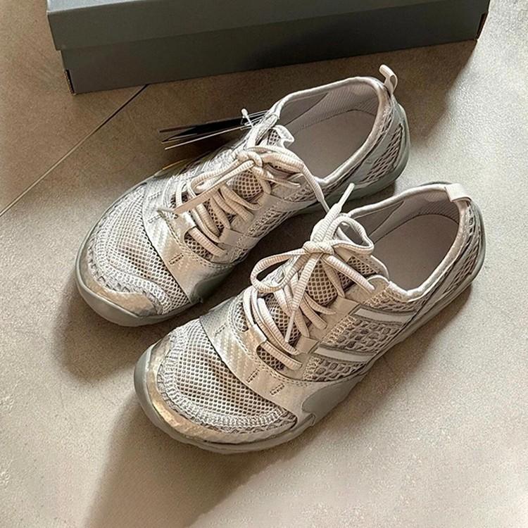 Lan Cabinet Has the Same 6cm Inner Height Increase Barefoot Shoes for Women's 2025 New Breathable Casual Outdoor Forrest Gump Sports Shoes