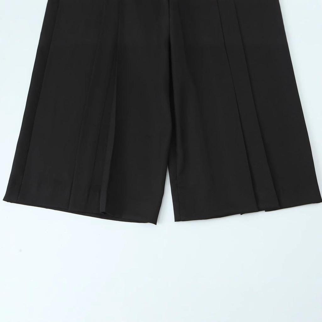 2025 Spring Women's European & American Style Fashion Long Casual Shorts with Chain Belt