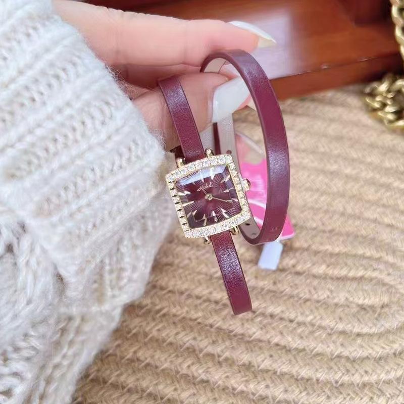 Angola Red Belt Women S Watch Niche Design Fashion Sense Around Women S Watch