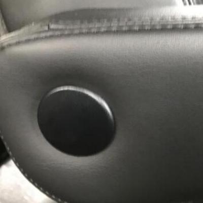 2 Stück Armlehnenkappe Kompakt Einfache Installation ABS Rücksitz Armlehnenabdeckkappe 15279689