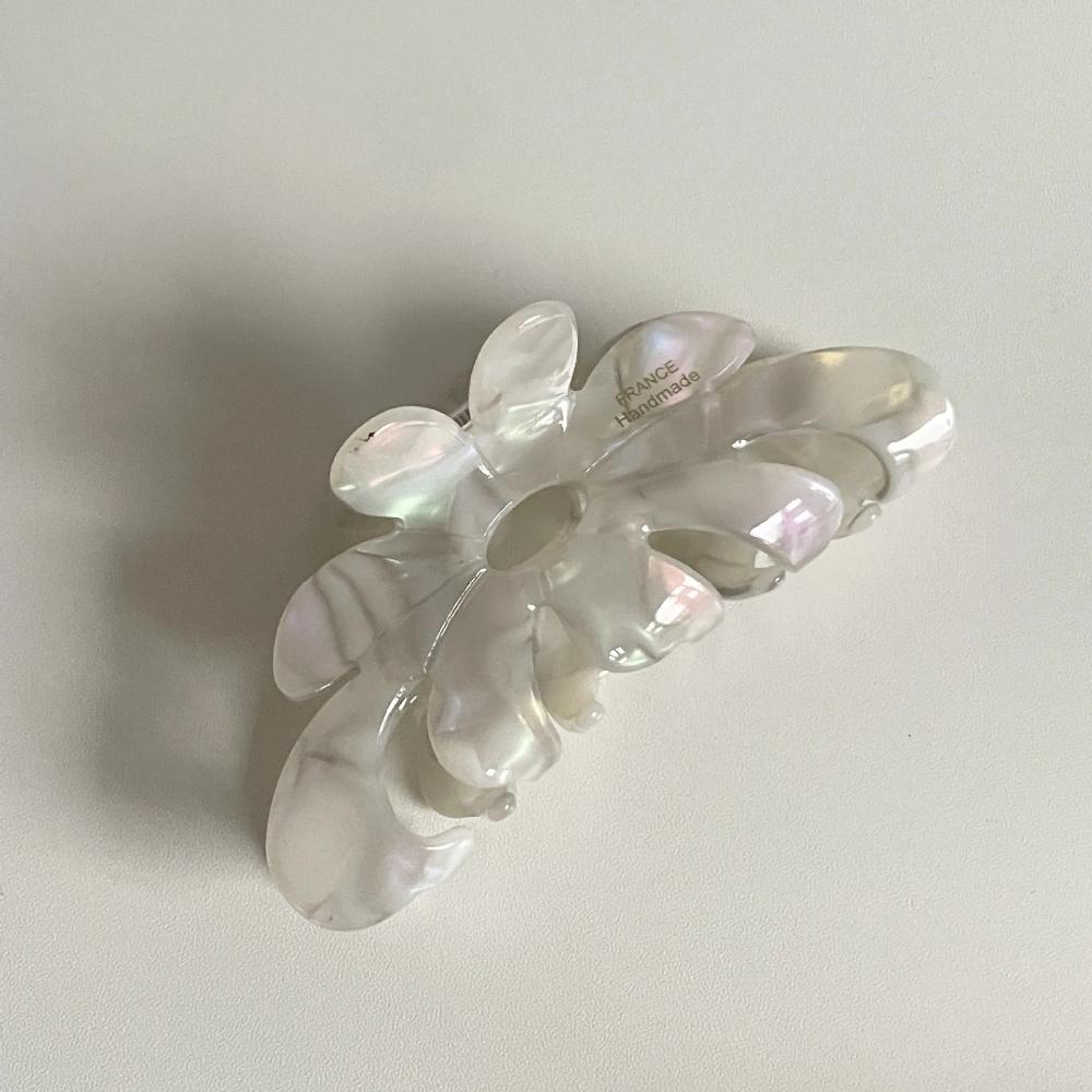 Exquisite French Retro Acetate Flower Hair Claw Clip Sweet Elegant Large Hair Clips Fashion Versatile Hair Accessories for Women