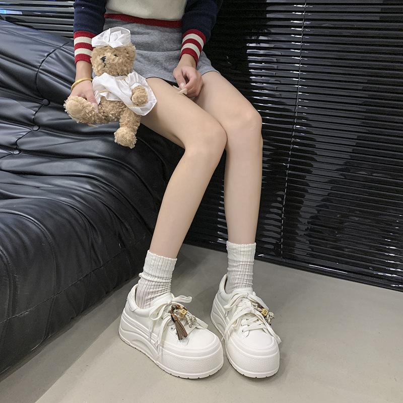 Yueyu 2025 Sweet and Cool Korean Version Versatile Leather Lightweight Soft Sole Heightening Thick Sole White Shoes Women's Board Shoes Casual Shoes