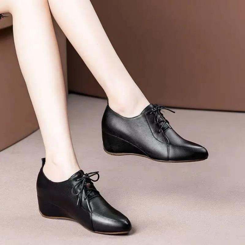 

2025 new four-season women s shoes platform-soled wedge heel square head Roman breathable retro comfortable Korean version temperament inner height 35 чёрный