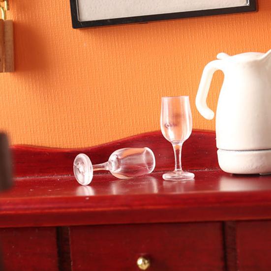 10Pcs/Set Miniature Red Wine Glass DIY Pretend Play Toys Solid 1:12 Dollhouse Scene Mini Clear Wine Cup Dollhouse Accessories