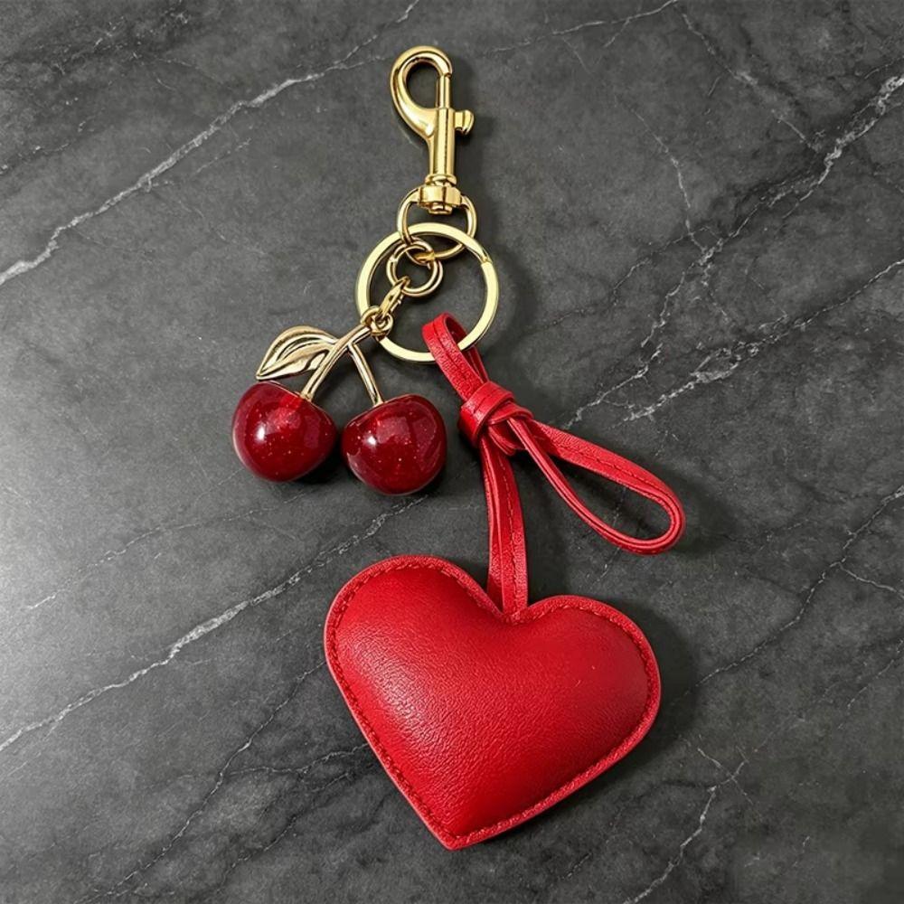 PU Leather Cherry Bag Charm Hearth Design Leather Heart Pendant Cute Cute Car Decor Car Keys