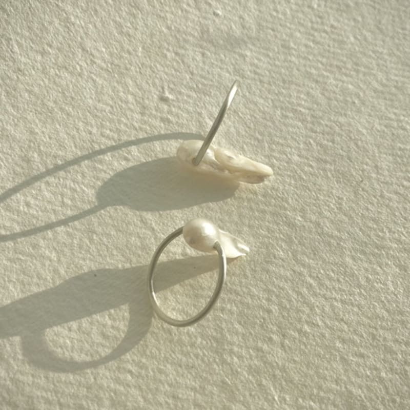 SUZURAN Liquid Pearl_uneven Silver Ring