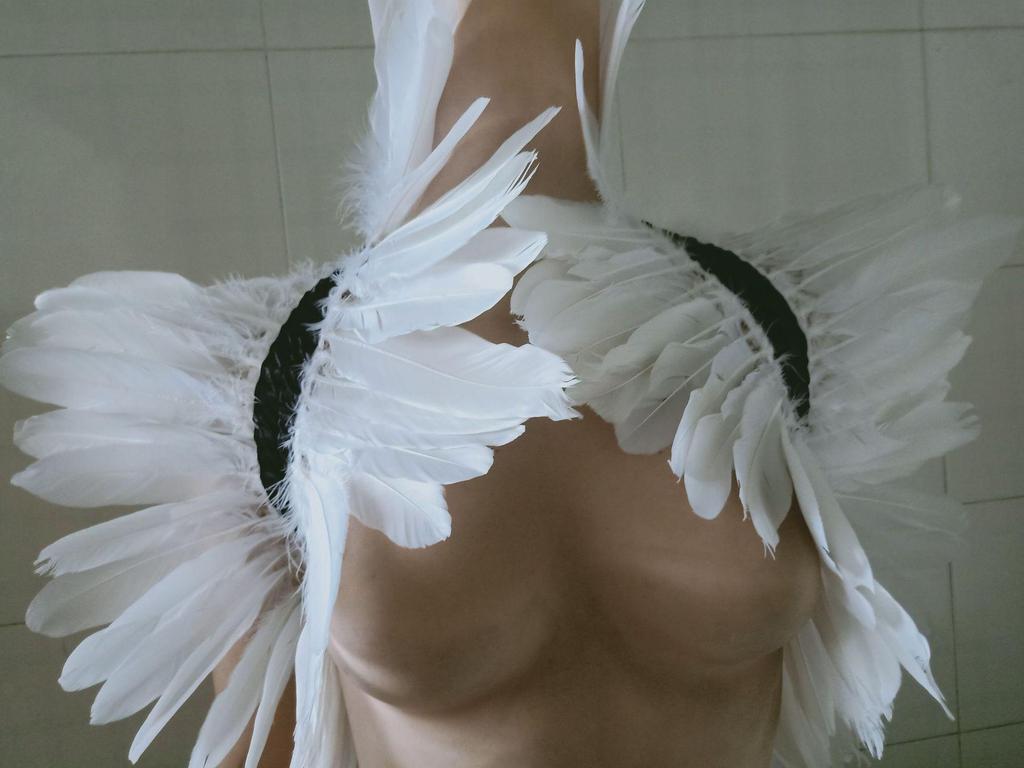 Feather Shawl & Cape: Elegant Faux Collar Vest and Scarf Combo