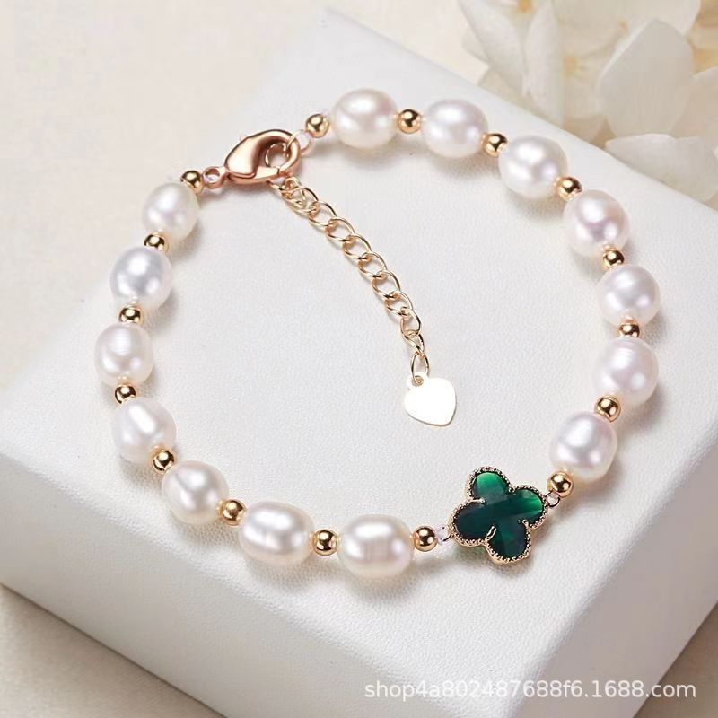 

Ladies Four-leaf Clover Imitation Pearl Beads Bracelet one size