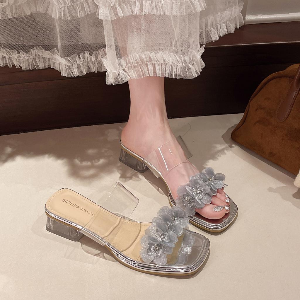 Beautiful Rhinestone Flower Sandals Women's Outer Wear 2025 Summer New Square Head Crystal Thick Heel with Transparent Sandals