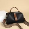 Retro Women's Shoulder Bag Large Capacity Shoulder Bag