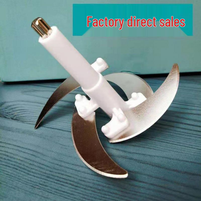 Elektrisk matberedare med knivhållare, köttkvarn och hacktillbehör