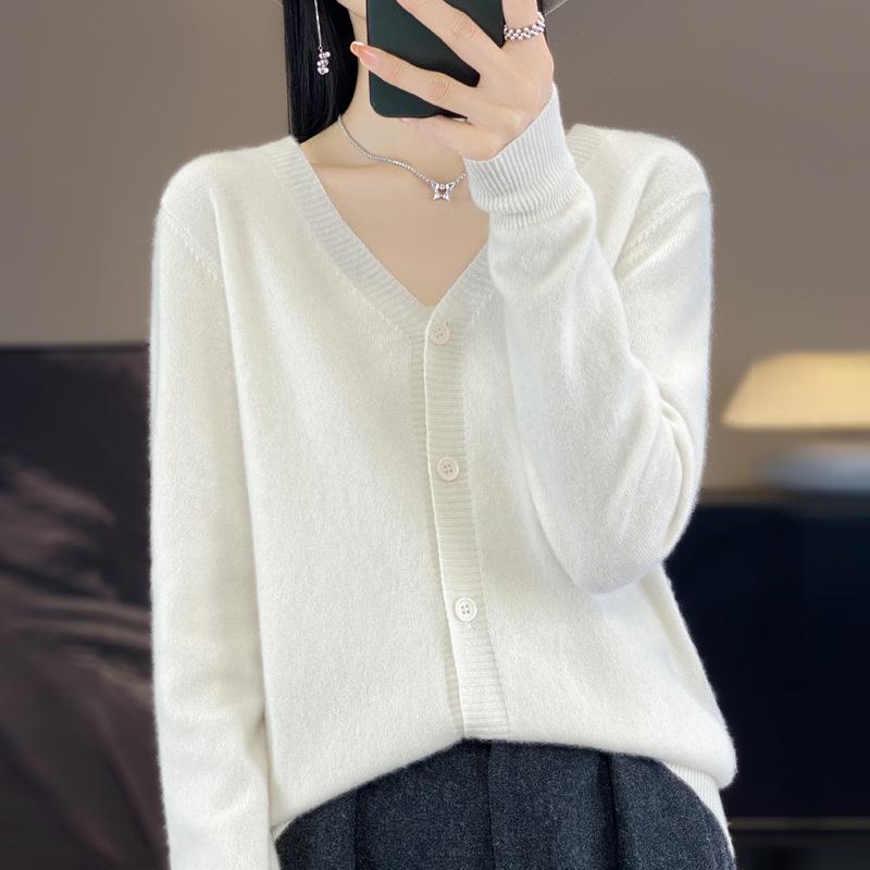 V-neck Cardigan Women's Spring and Autumn Solid Color Versatile Long-sleeved Top Skin-friendly Coat