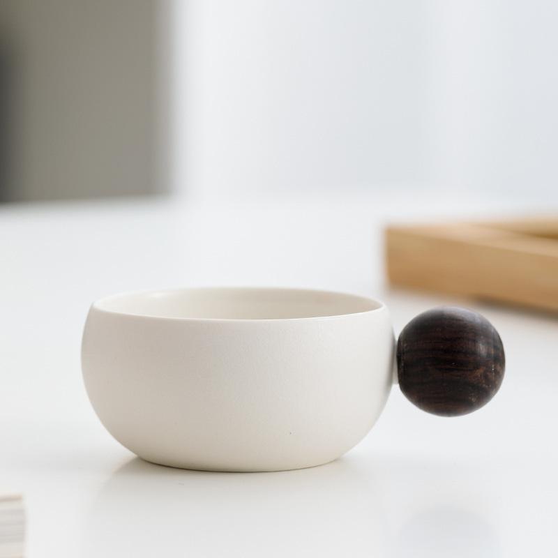 

110 мл керамические кофейные чашки с деревянными ручками бытовые японские роскошные офисные питьевые чашки круглые бытовые питьевые фонтанчики 110ML