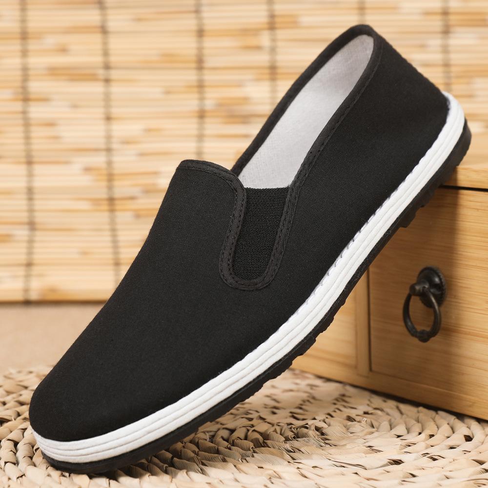 

Old Beijing cloth shoes men s 2025 summer lasagna cloth shoes with soft soles and breathable outer wear, lazy people pedal casual shoes 45 чёрный