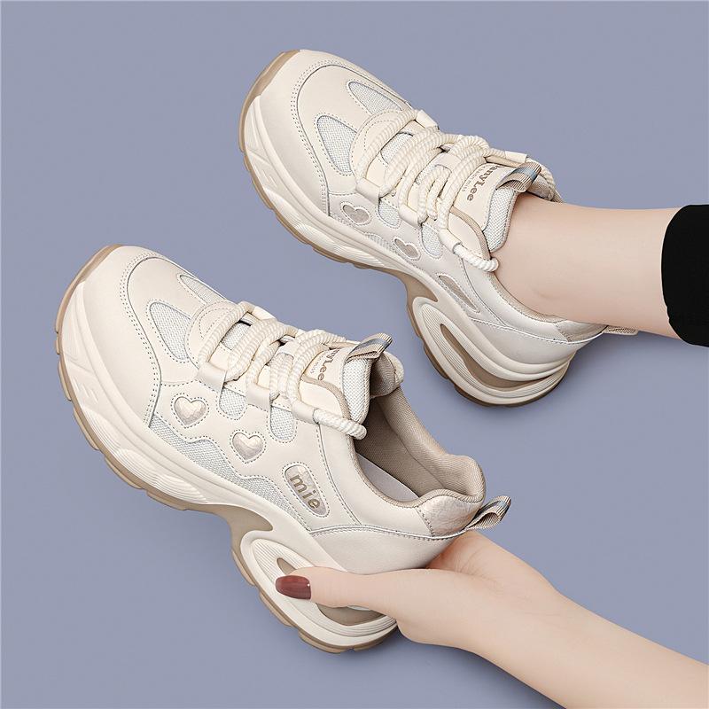 

Толстоподошвенные, Высокие и Повседневные Туфли для Женщин Нового Стиля Весенние Женские Туфли Легкая Мягкая Подошва Белые Туфли с Юбкой 36