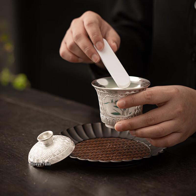 Su's Ceramic Gilded Bamboo Gaiwan