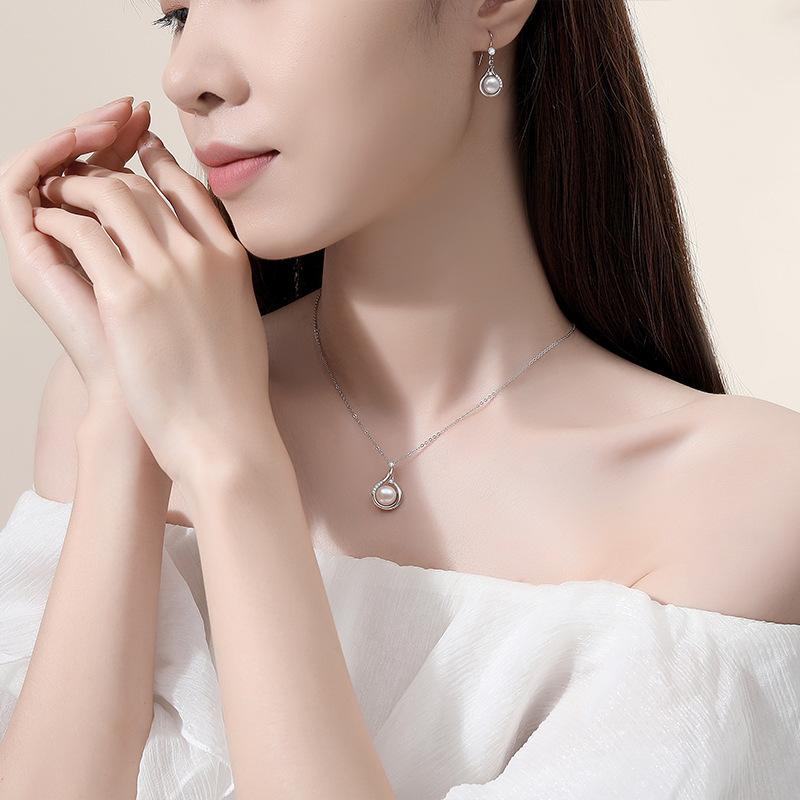 Pearl Pearl Light Luxury French Retro Minimalist Style Earrings, Ear Hooks, Gifts for Girlfriends, Girlfriends, and Mothers