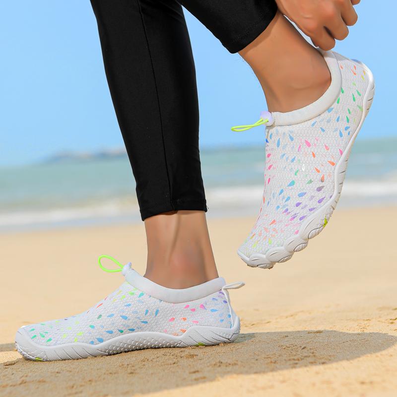 Women Aqua Shoes Summer Men's Breathable Wading Sneakers Barefoot Beach Walking Shoes Seaside Water Sports Shoes