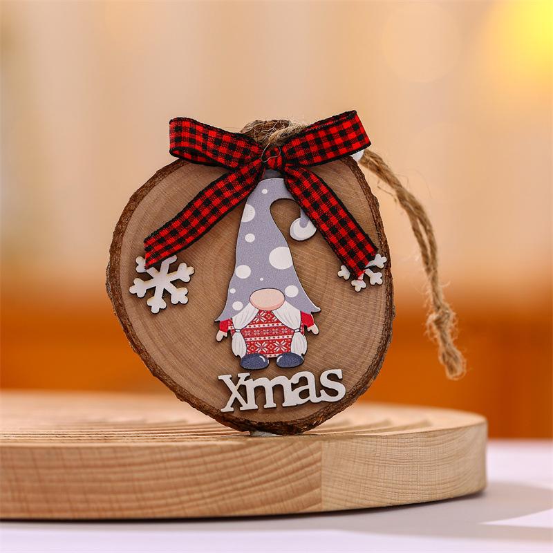 Round Wooden Christmas Tree Ornament: Faceless Old Man Pendant
