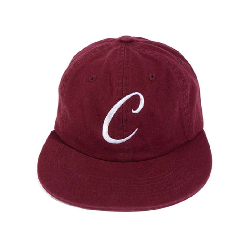Commoncapsuleproject C Logo 6-panels Caps med flat brem (burgunder)