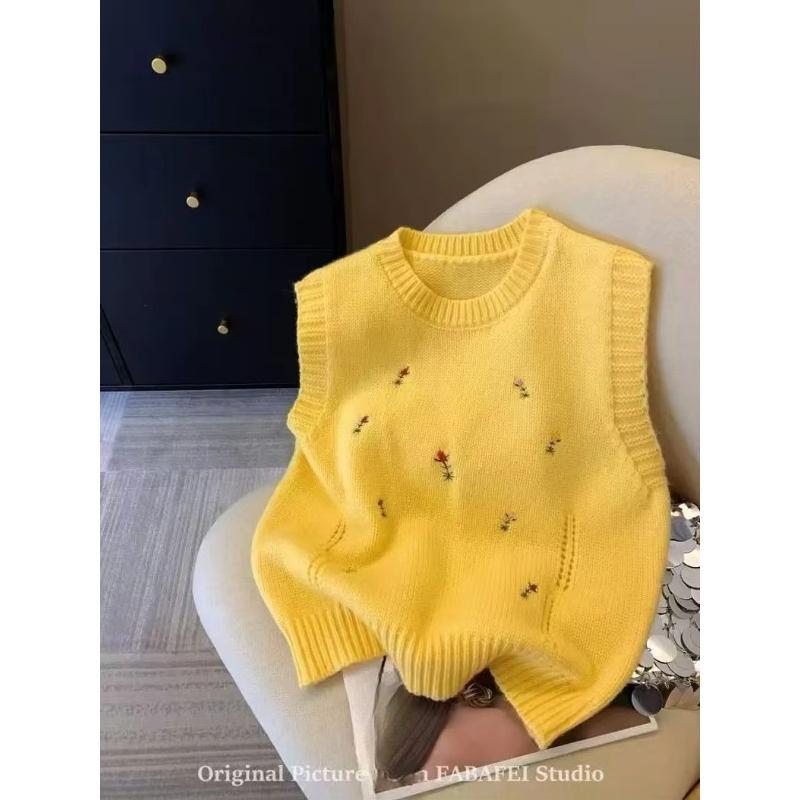 Flower Embroidered Autumn Knitted Vest Women College Korean Fashioest Fashion O Neck Sleeveless Coat Windproof Knit Tops