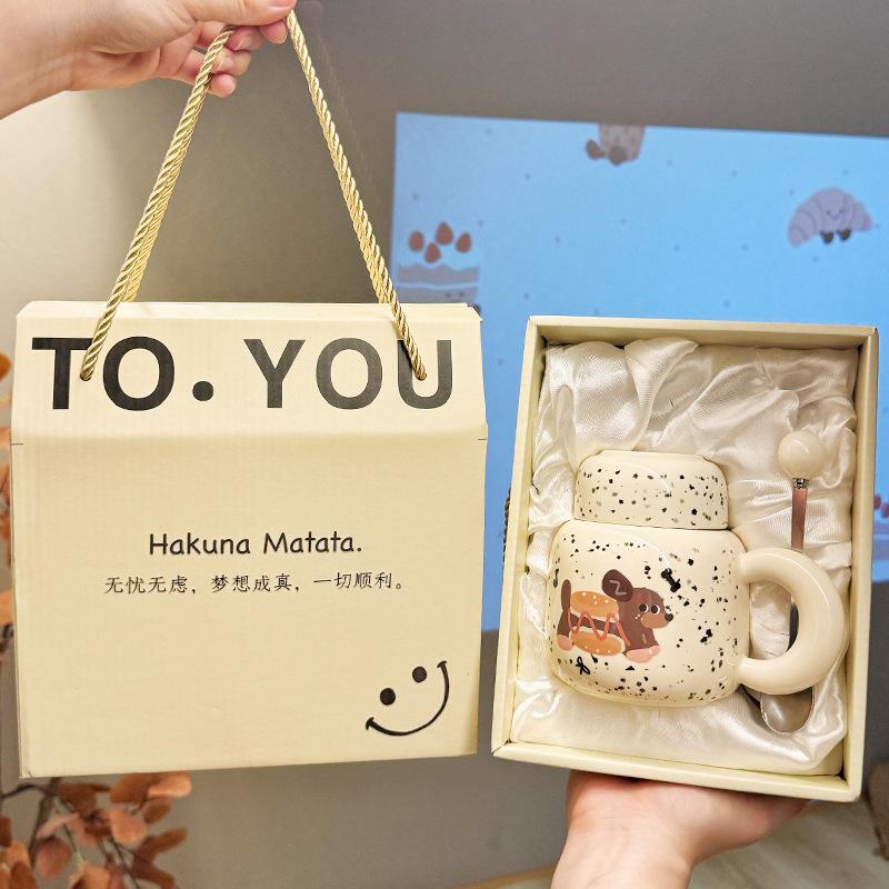 Souvenir Mädchen Niedlicher Keramikbecher mit Deckel Narzisse Welpe Wasserbecher Praktischer Becher Herren Kaffeetasse Geschenk