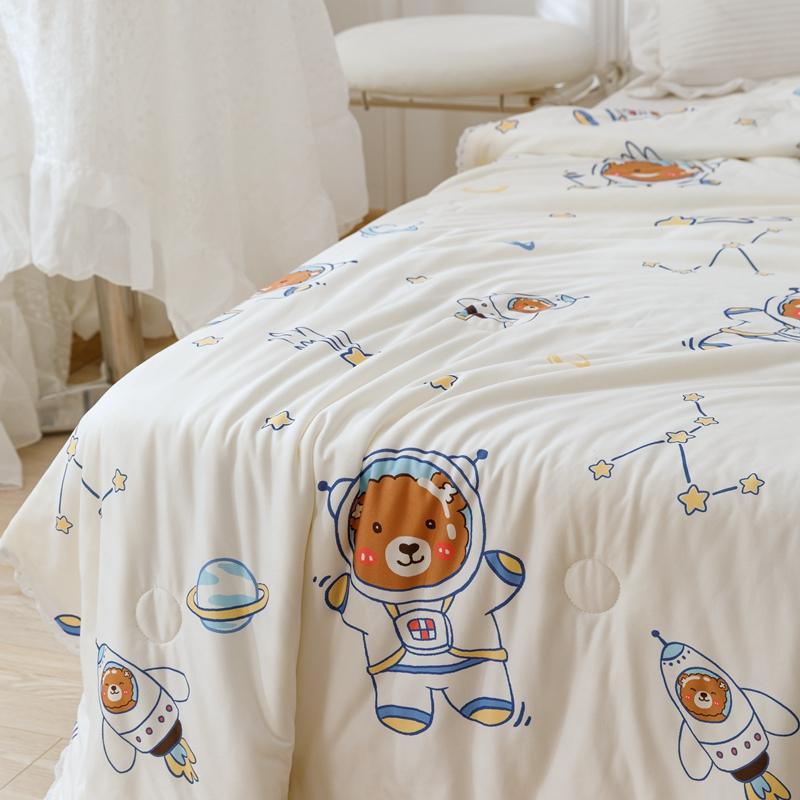 Cartoon Space Bear Rocket Pattern Summer Quilt Skin-friendly Comfortable Air Conditioning Quilted Quilt for Kids Boys Girls