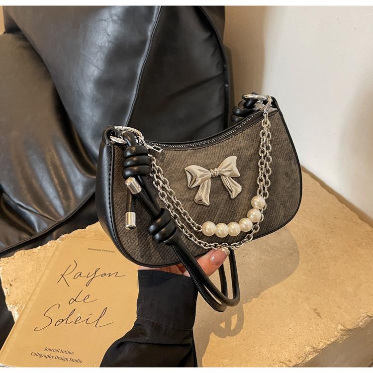 

Niche design bag women s 2024 autumn new trend versatile shoulder bag high-end commuter messenger bag