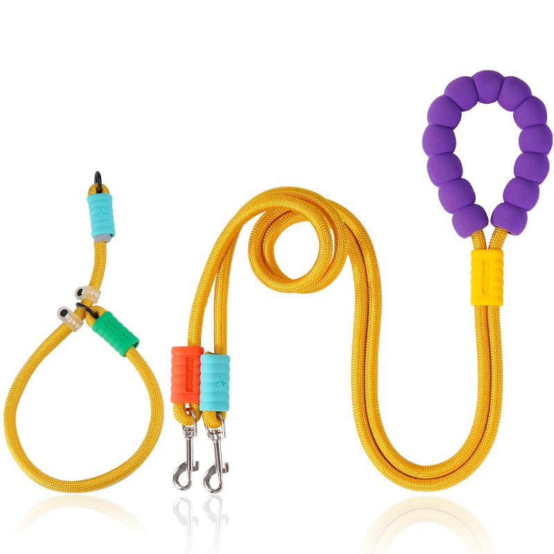 A Universal Leash for Large Dogs That Prevents Them From Breaking Free and Does Not Strangle Their Necks. It's A Versatile Dog Walking Tool